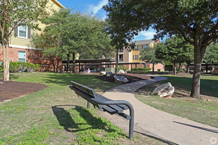 Silver-Springs-Apartment-Homes (1)